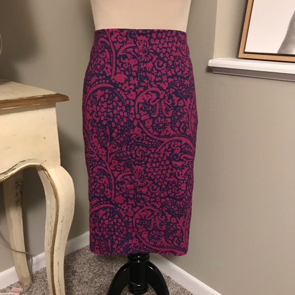 Ann Taylor Dresses & Skirts - Ann Taylor pencil skirt